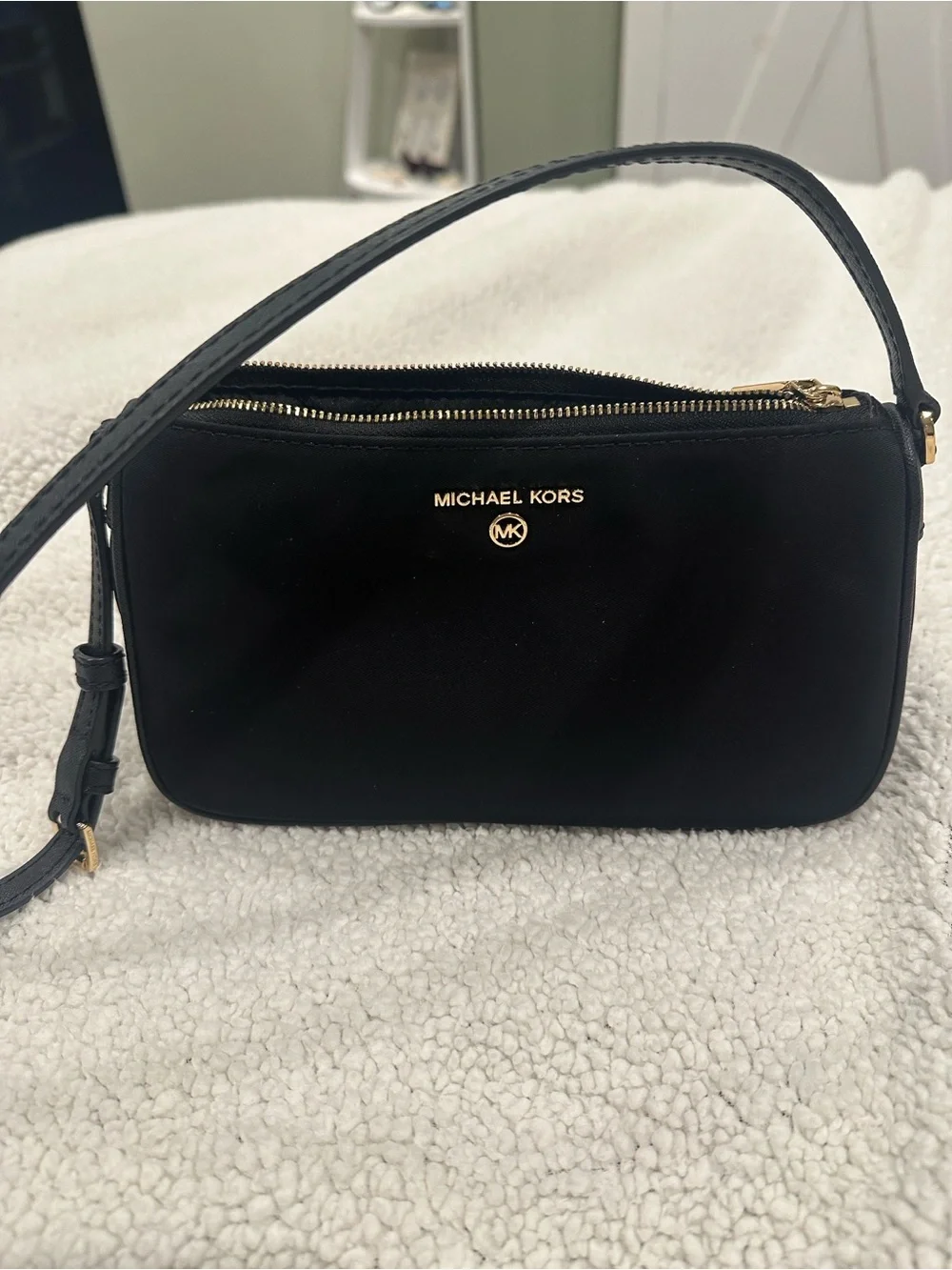 Michael Kors Black Leather Gold-Tone Shoulder bag